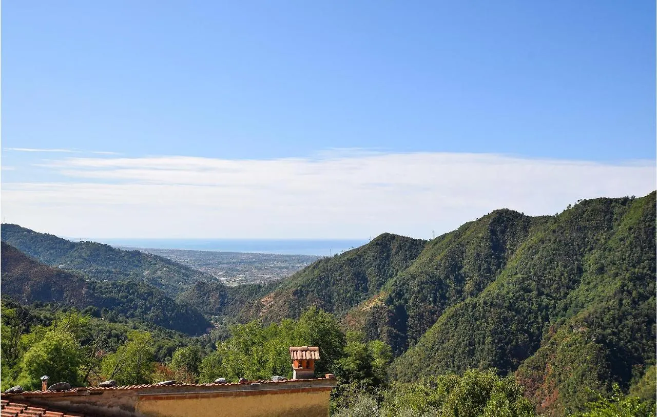 5 Bedroom Amazing Home In Fabbiano Fabbiano  Holiday home