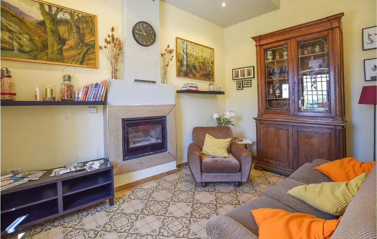 5 Bedroom Amazing Home In Fabbiano Fabbiano  0*, Fabbiano (Lucca)