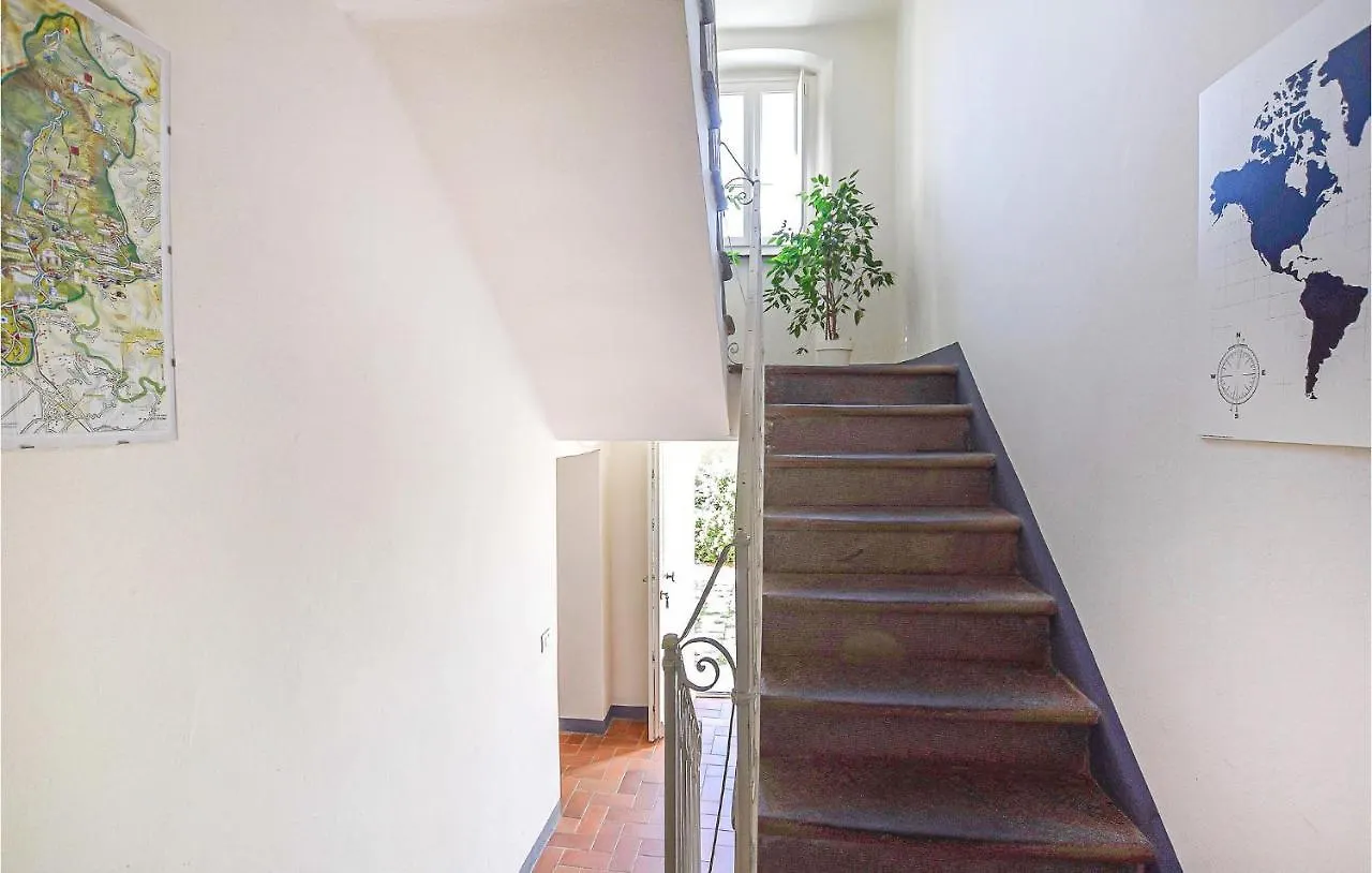 5 Bedroom Amazing Home In Fabbiano Fabbiano  Holiday home Fabbiano (Lucca)