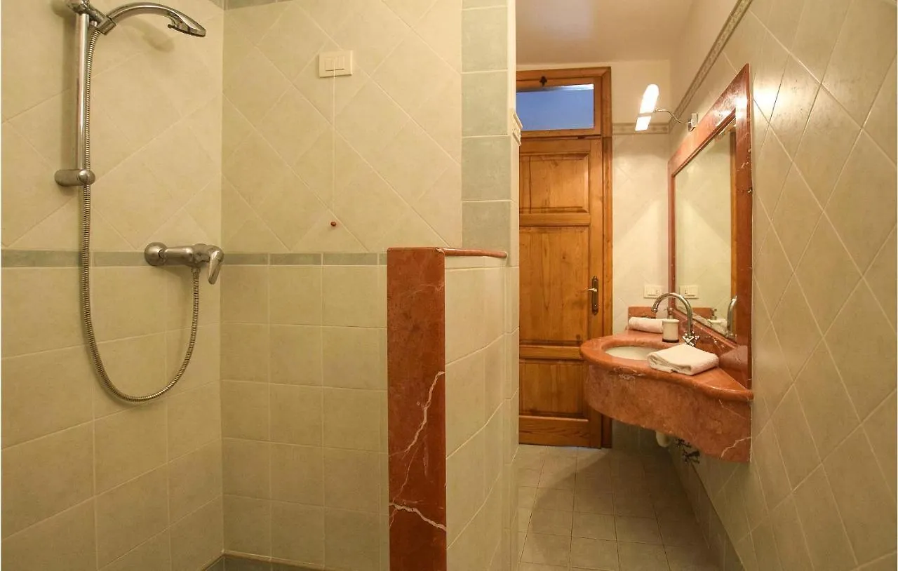 Holiday home 5 Bedroom Amazing Home In Fabbiano Fabbiano